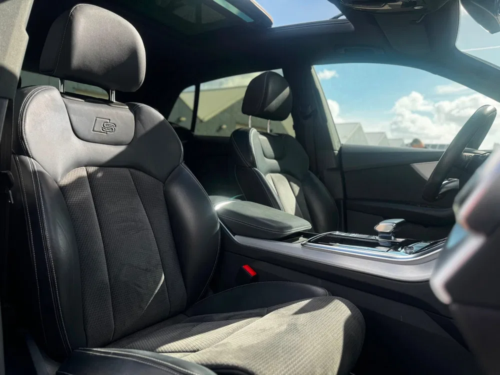 Audi Q8 55 TFSI e quattro S-Line Pro l Pano l Head uit 2021, foto 10