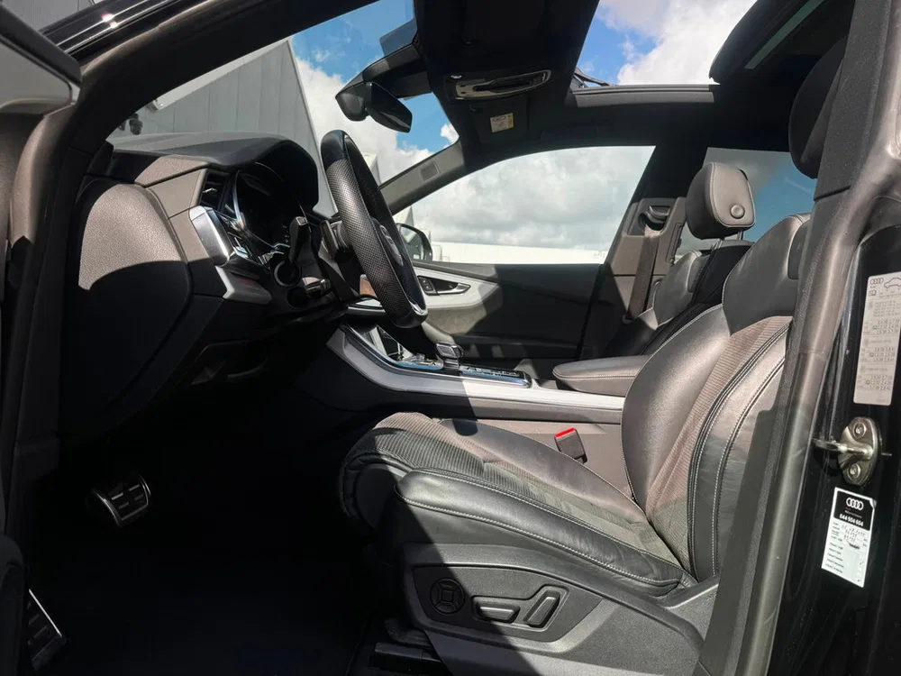 Audi Q8 55 TFSI e quattro S-Line Pro l Pano l Head uit 2021, foto 9