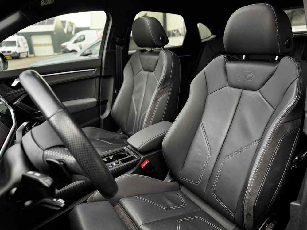 Audi Q3 40 TFSI Quattro S-line Pano l Leder l Ambi uit 2020, foto 9