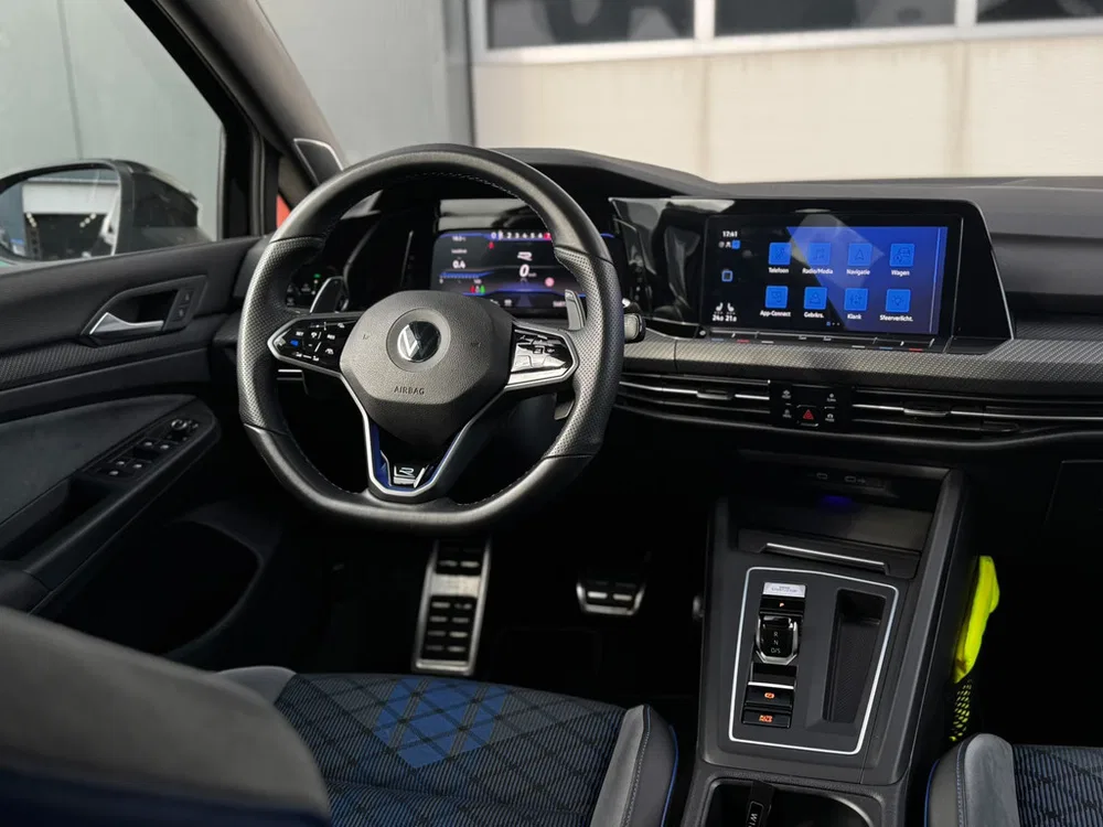 Volkswagen Golf 2.0 TSI 4Motion Performance R Akra l Pano uit 2022, foto 11