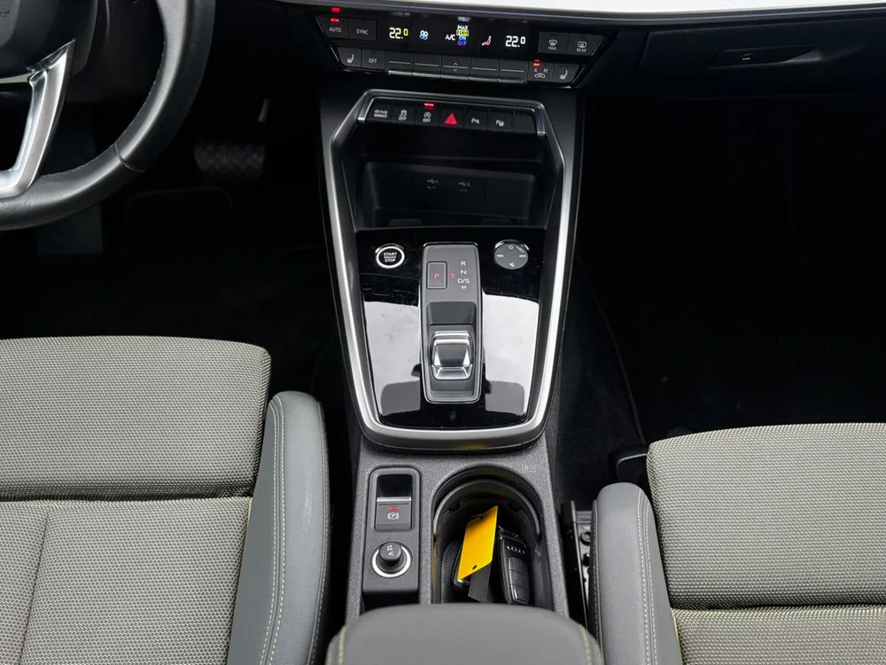 Audi A3 Limousine 35 TFSI S-Line Pano l Matrix l S uit 2022, foto 17