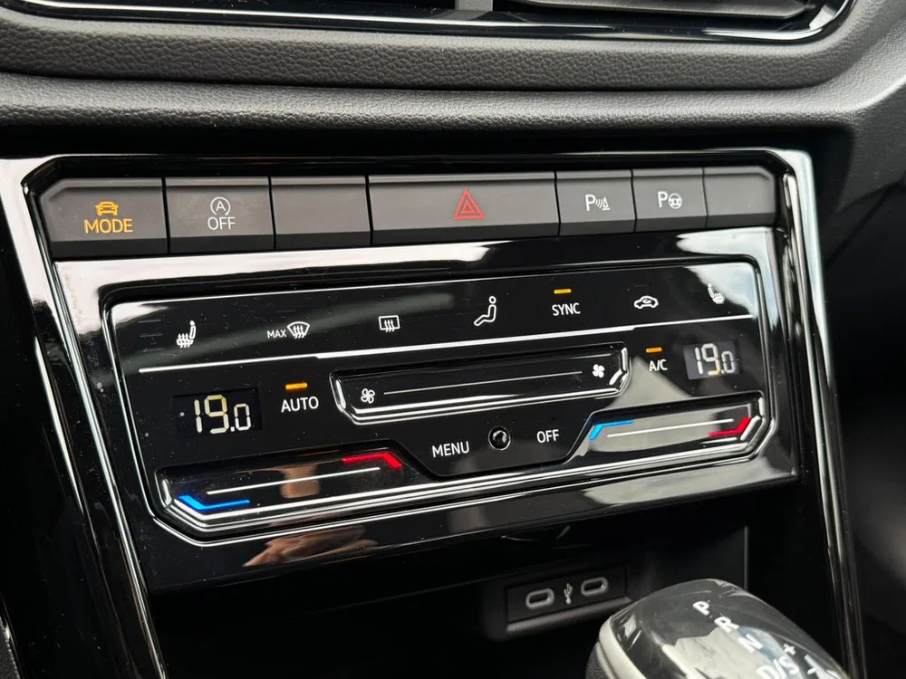 Volkswagen T-Roc 1.5 TSI R-Line Pano l Leder Stoelen l Keyl uit 2024, foto 20