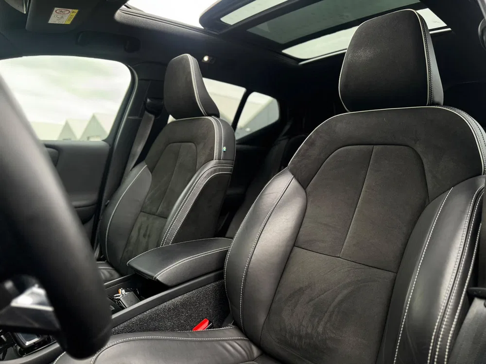 Volvo XC40 1.5 T4 Recharge Inscription Expression Pan uit 2022, foto 10
