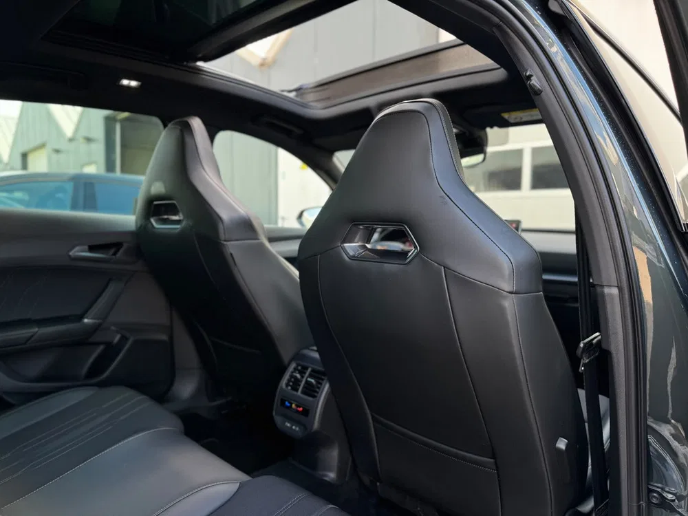 Cupra Formentor 1.4 e-Hybrid VZ Copper Pano l Camera l Amb uit 2022, foto 15
