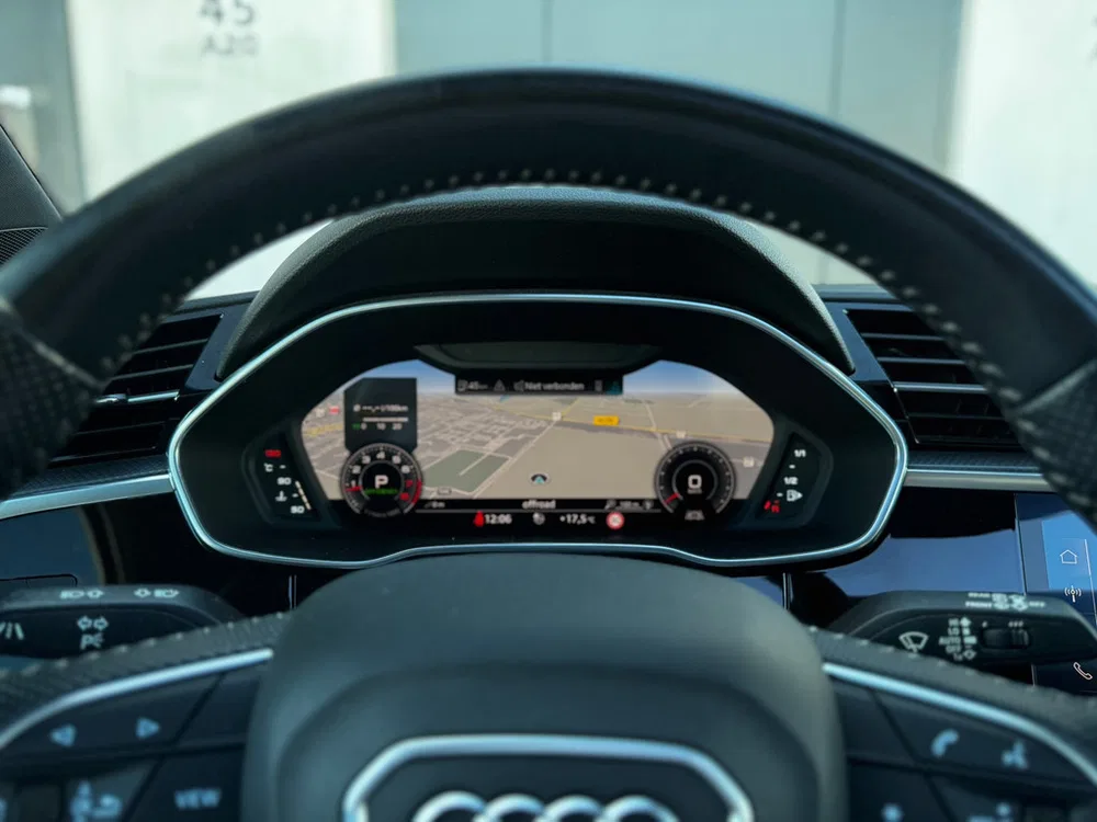 Audi Q3 45 TFSI Quattro Sportback Pano l Side Assi uit 2020, foto 12