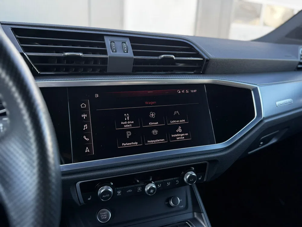 Audi Q3 45 TFSI Quattro Sportback Pano l Side Assi uit 2020, foto 15