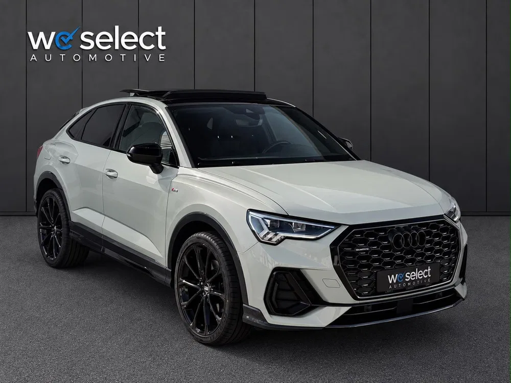Audi Q3 45 TFSI Quattro Sportback Pano l Side Assi uit 2020, foto 2