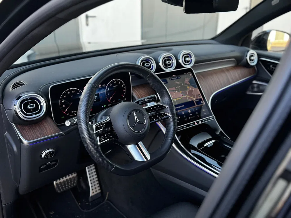 Mercedes-Benz GLC 300 4MATIC AMG Line l Pano l Side Assist l uit 2024, foto 10