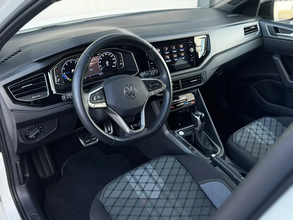 Volkswagen Taigo 1.0 TSI R-Line Business Pano l Carplay l C uit 2023, foto 9