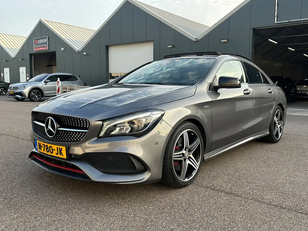 Mercedes-Benz CLA 250 Sport 4MATIC AMG Pano l Camera l Alarm uit 2016