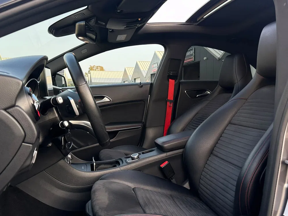 Mercedes-Benz CLA 250 Sport 4MATIC AMG Pano l Camera l Alarm uit 2016, foto 7