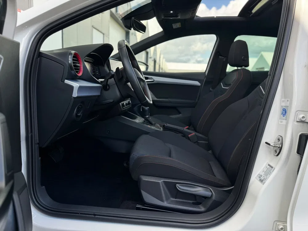 SEAT Ibiza 1.0 EcoTSI FR Pano l Camera l Keyles l Led uit 2023, foto 9